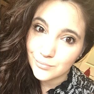 Meet your Posher, Jaclyn